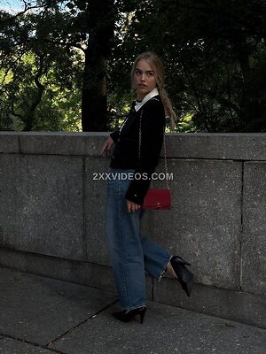 Emma Brooks photo