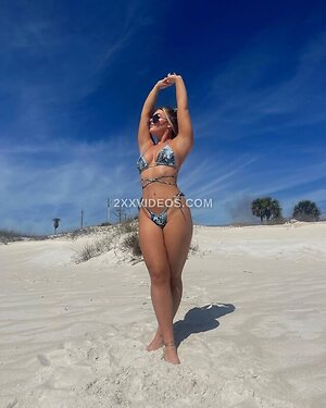 Emma Papanicolaou Nude Leaked Photo #4