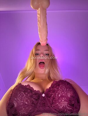 Emmiiisabella Nude Leaked Photo #9