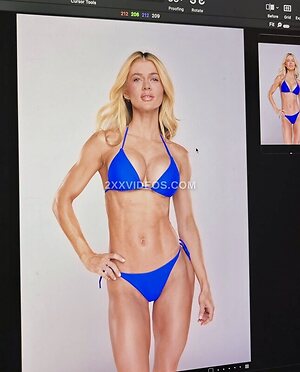 English Alexander Nude Leaked Photo #4