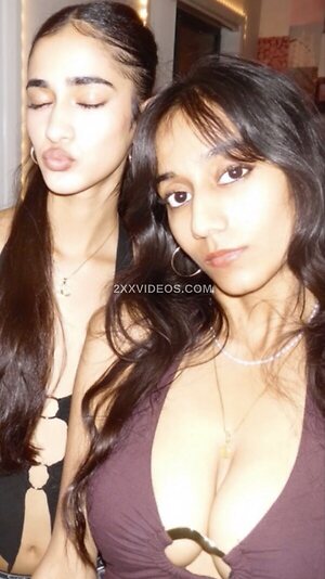 esha_5 Nude Leaked Photo #4