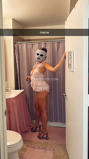 Ester Dobrik Nude Leaked Photo #17