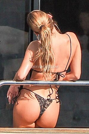 Ester Exposito Nude Leaked Photo #13