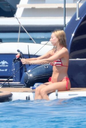Ester Exposito Nude Leaked Photo #22