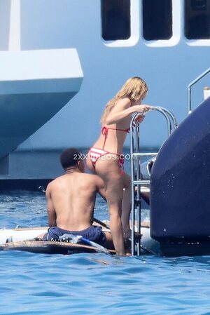 Ester Exposito Nude Leaked Photo #30