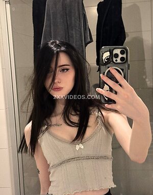 Evalunna Nude Leaked Photo #8