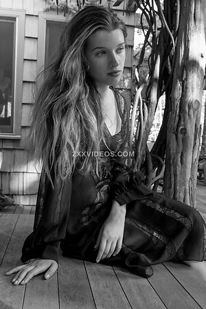 Ever Anderson photo