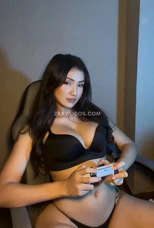 Farhah Sholihah Nude Leaked Photo #5