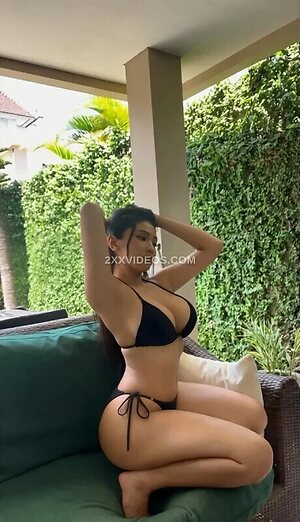 Farhah Sholihah Nude Leaked Photo #15