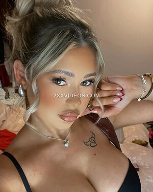 fionawiley.xo Nude Leaked Photo #31