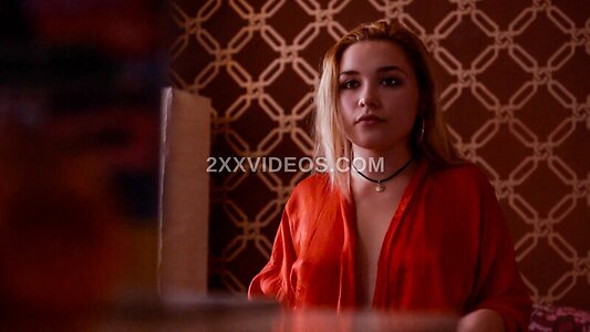 Florence Pugh photo
