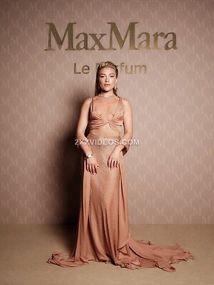 Florence Pugh photo