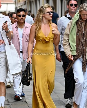 Florence Pugh Nude Leaked Photo #53