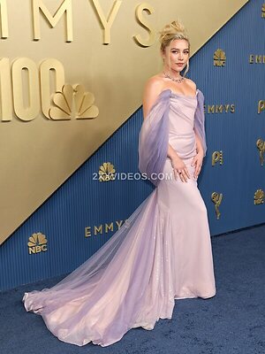 Florence Pugh photo