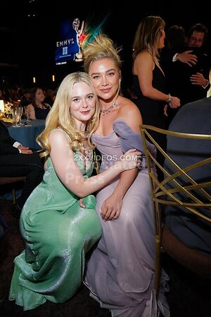 Florence Pugh photo