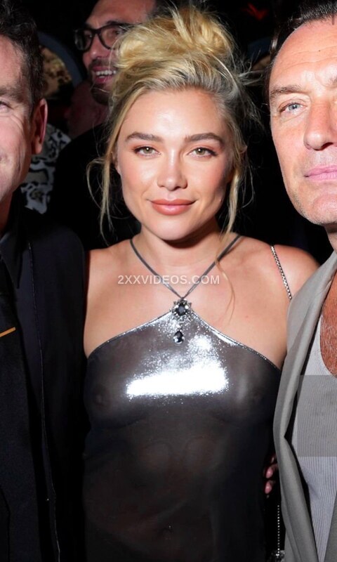 Florence Pugh photo
