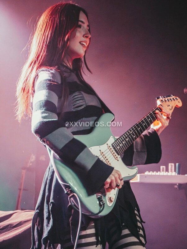 Gabriela bee photo