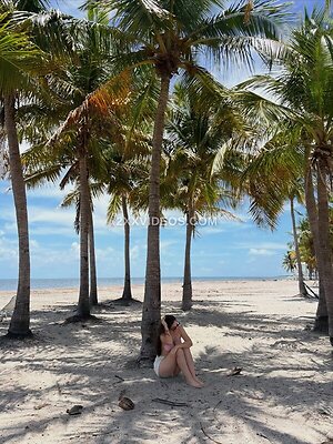 Gaela Barraza Nude Leaked Photo #16