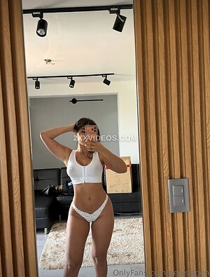 Genisis Villamizar Nude Leaked Photo #11