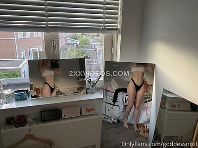 goddessnikit Nude Leaked Photo #7