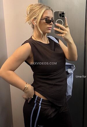 Grace Beverley Nude Leaked Photo #4