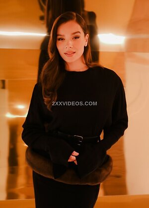 Hailee Steinfeld Nude Leaked Photo #82