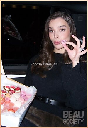 Hailee Steinfeld
