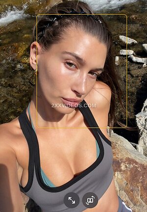 Hailey Baldwin Bieber photo
