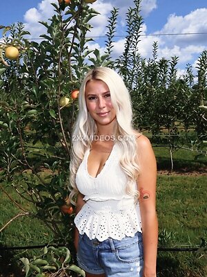 Haliey Welch photo