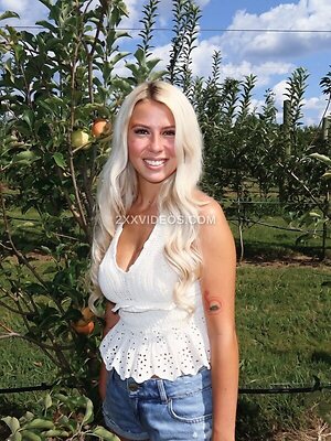 Haliey Welch photo