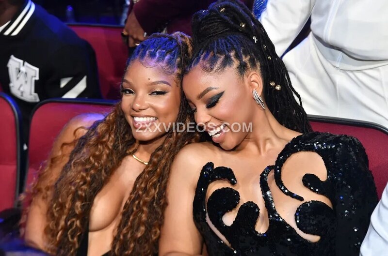 Halle Bailey photo