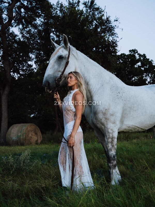 Halle Cooley photo