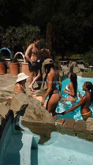 Hannah John-Kamen Nude Leaked Photo #2