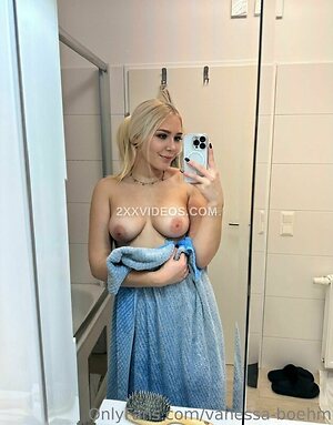 happynuud3l Nude Leaked Photo #3