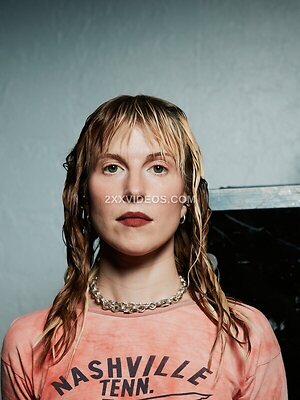 Hayley Williams Nude Leaked Photo #14