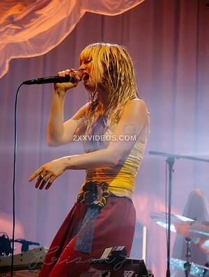 Hayley Williams Nude Leaked Photo #25