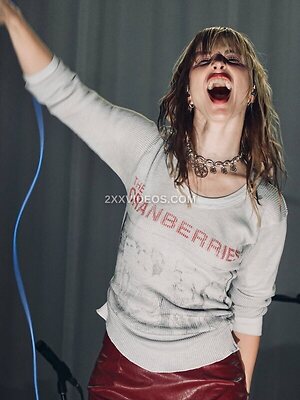 Hayley Williams Nude Leaked Photo #53