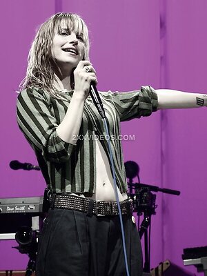 Hayley Williams photo