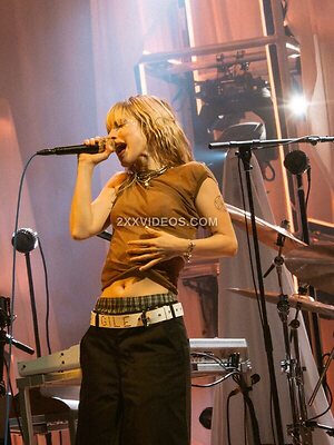 Hayley Williams Nude Leaked Photo #75