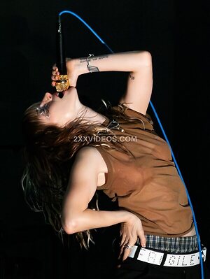 Hayley Williams Nude Leaked Photo #90