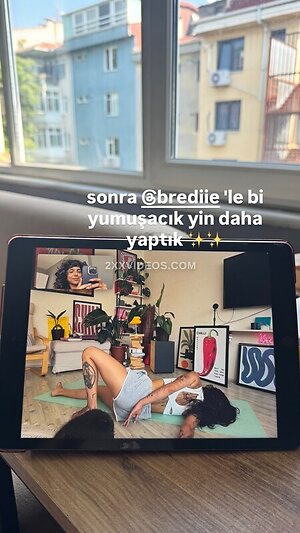 Hazal Bayazit Nude Leaked Photo #11