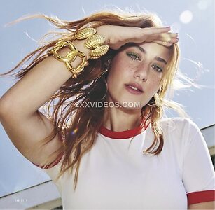 Hazal Kaya Nude Leaked Photo #2