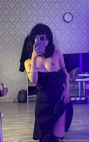 himeriri Nude Leaked Photo #5
