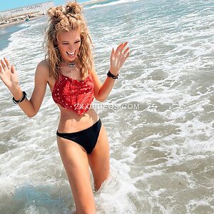 Hollie Bennett photo