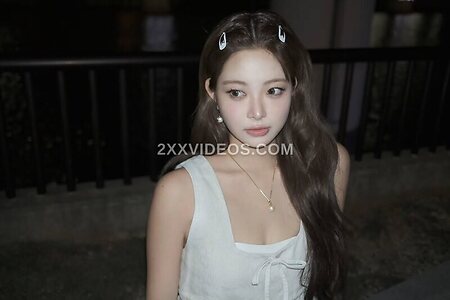 Hong Eunchae photo