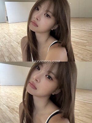 Hong Eunchae Nude Leaked Photo #12