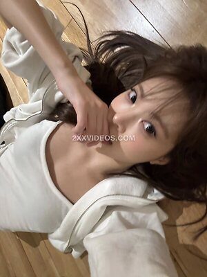 Hong Eunchae photo