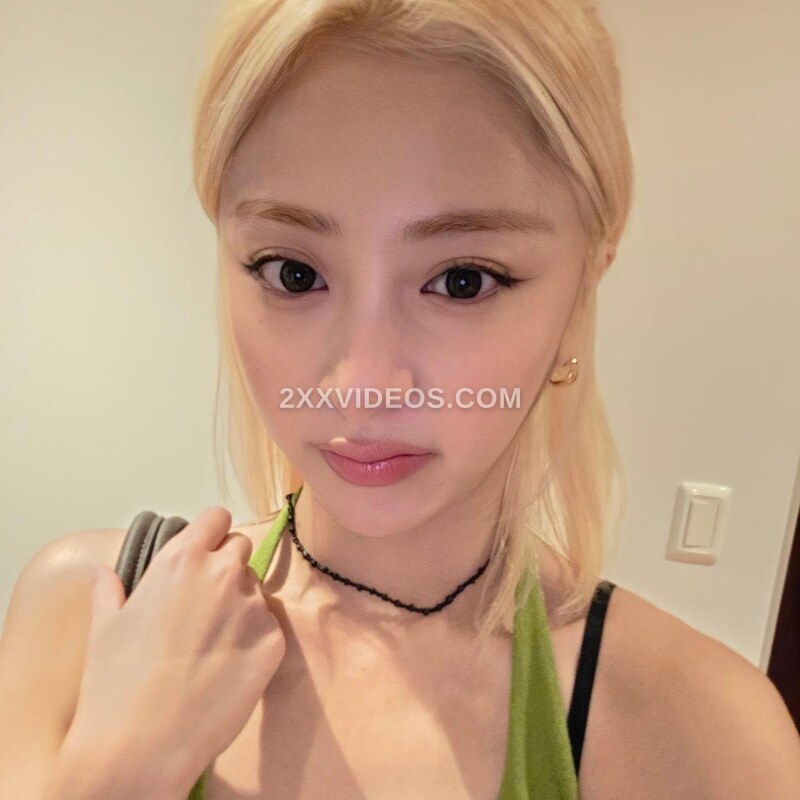 Huh Yunjin photo