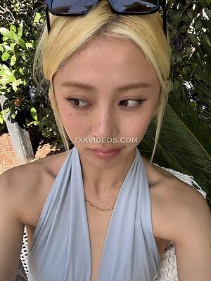 Huh Yunjin Nude Leaked Photo #143