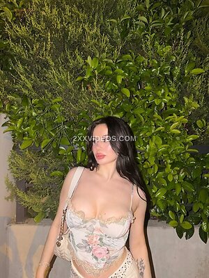 İlayda Türküstün Nude Leaked Photo #8